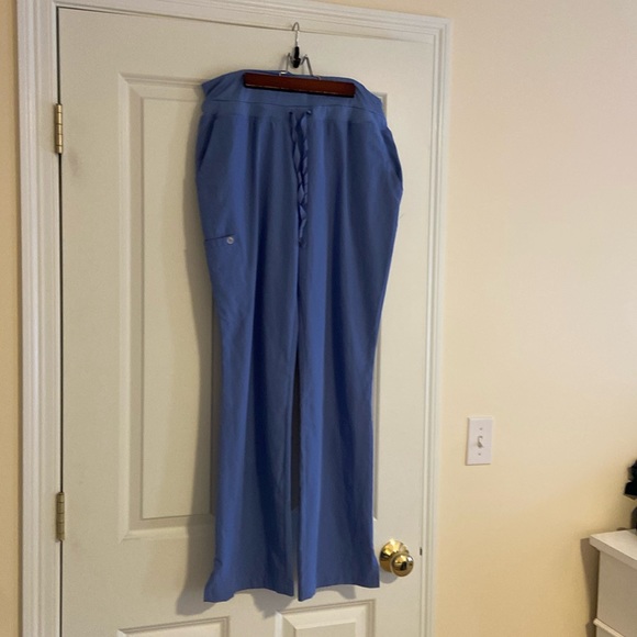 Excellent used condition, barco one womens size medium scrub pants ciel blue - Picture 1 of 6